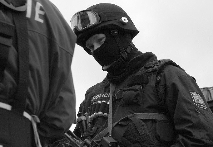 policajt