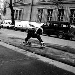 Po diaľnici beží kôň