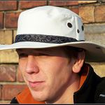 A kolty měl proklatě nízko...