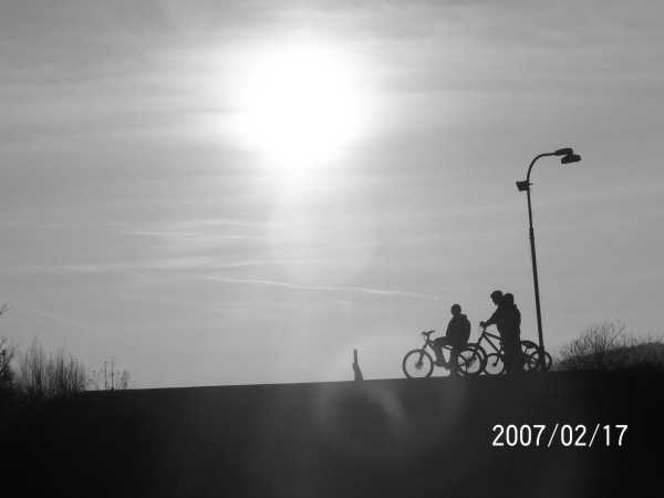 bikeři v Peci