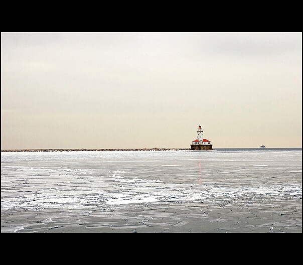 ** Maják - Foceno z Navy Pier **