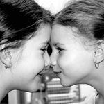 * Nikolka a Viktória *