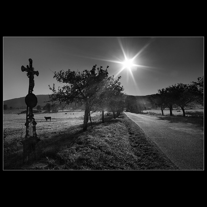 *jen kousek za mestem*