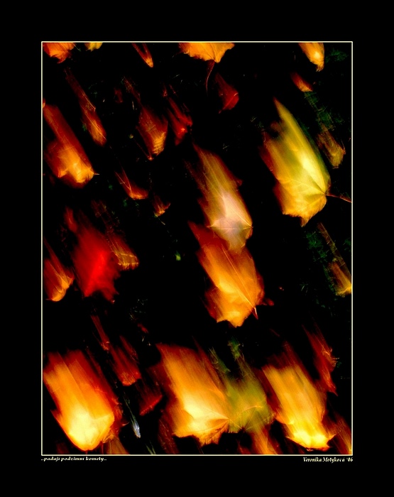 PADAJÍ PODZIMNÍ KOMETY....