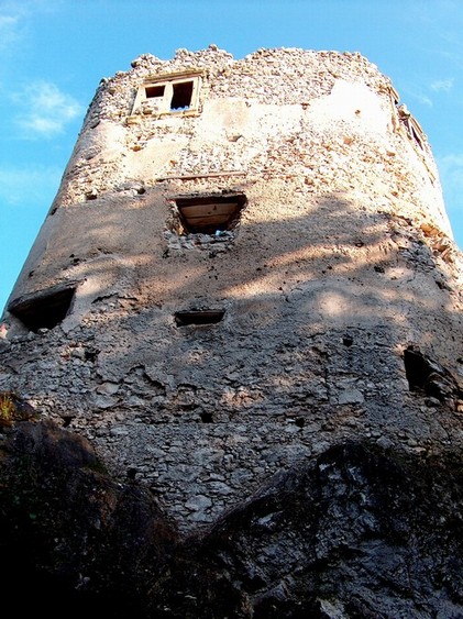 Veža - Uhrovský hrad