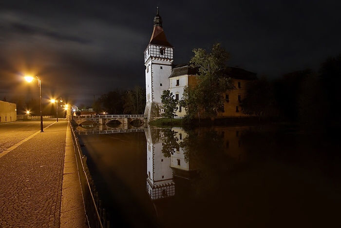 Bílá paní