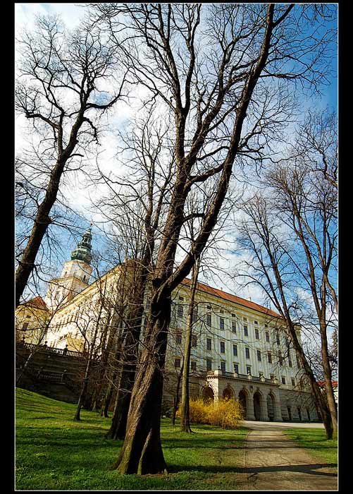 Arcibiskupský zámek
