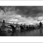 .: Zamračená Praha :.