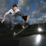 Mraky viseli nizko, obcas sa blysklo...