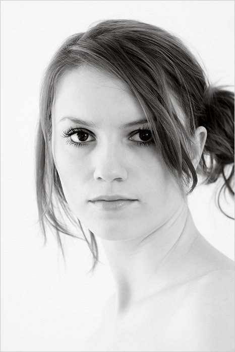 Nudná šedá středofka:-)