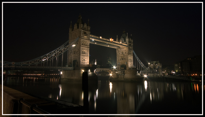 tower bridge a jeho duchove