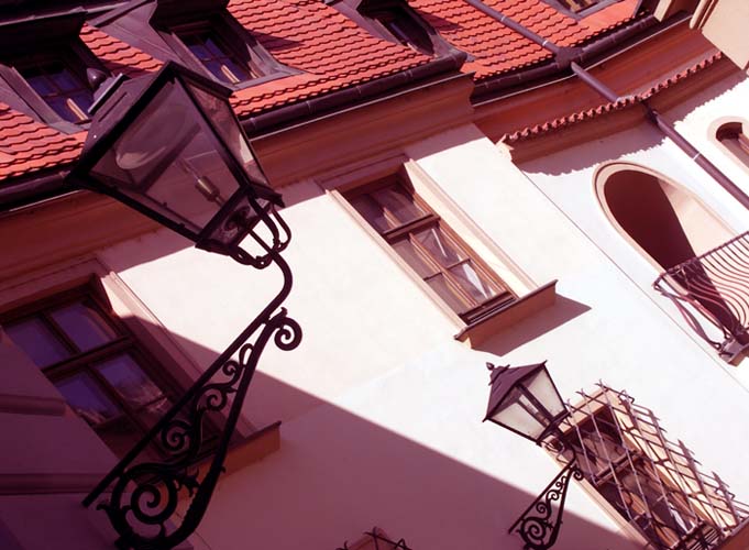 červená
