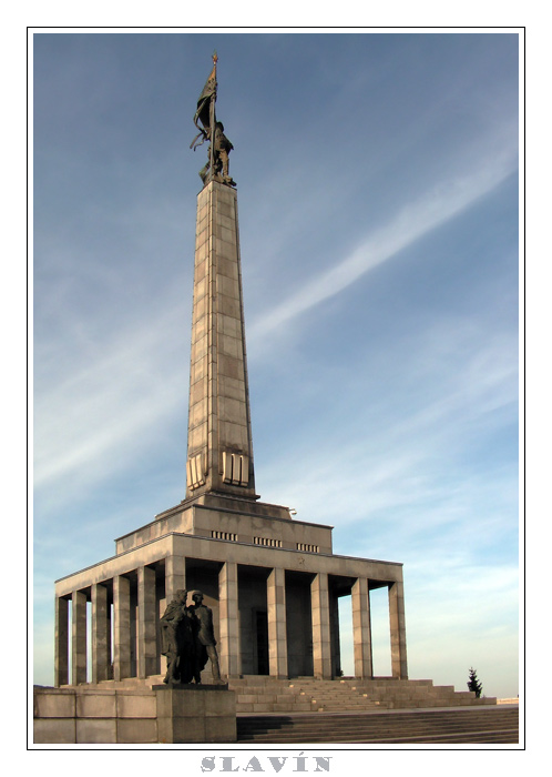 SLAVÍN_VĽAVO