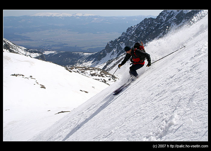 Jen se práší od lyží