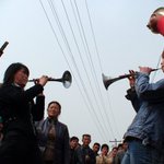 Ma Huijun a její švagrová v akci