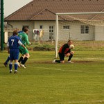 dostane do zubů či gól?