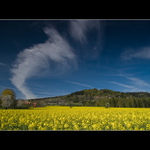 Vynořil se zpoza horizontu...