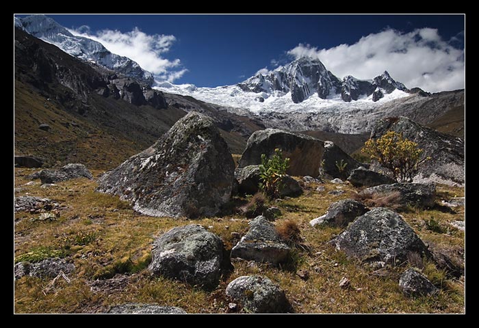 Nevado Taulliraju, Perú