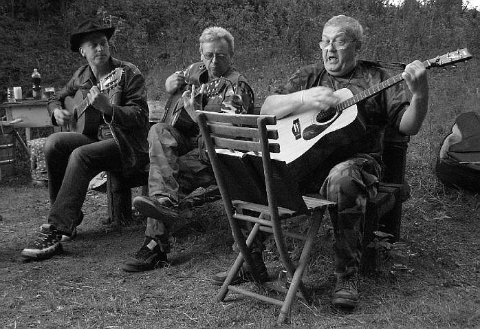 Trio band