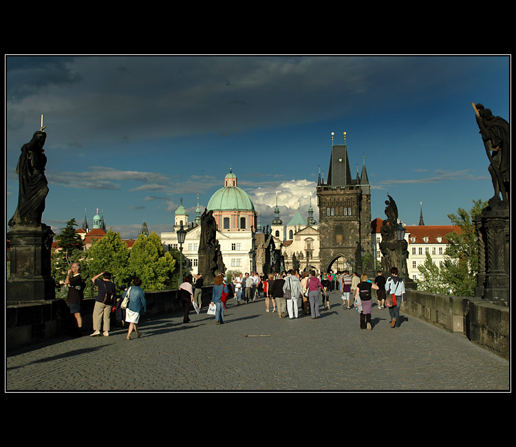 Včera na Karlově mostě...