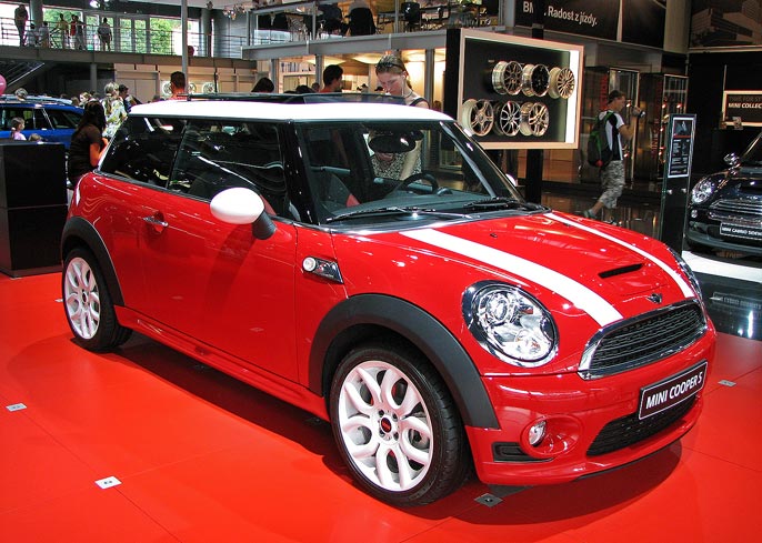 Mini Cooper - autosalon Brno