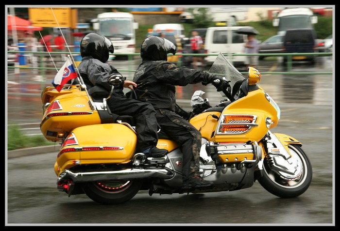 Sraz motorkářů Karlštejn