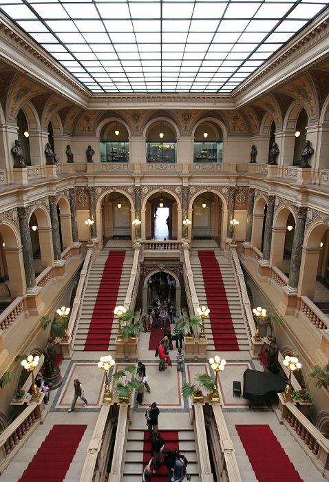 MUZEUM