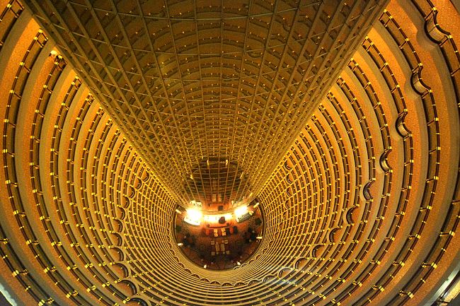 Atrium v Jin Mao, Šanghaj