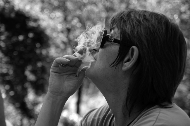 ako z cigarety dym