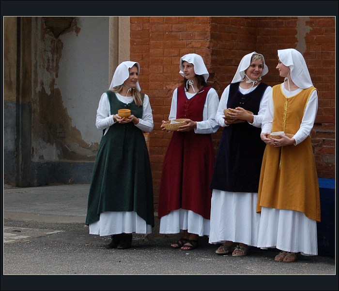 Ćtyři panny se solí a chlebem