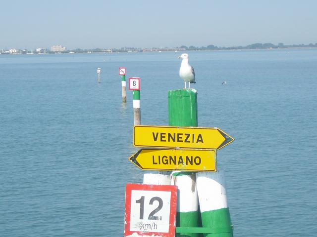 Vlevo LIGNANO vpravo VENEZIA