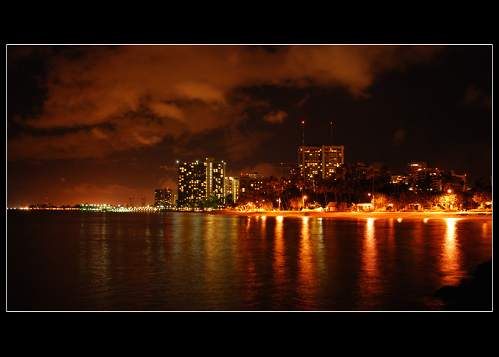 Honolulu v noci