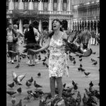 Holubičky ji miluje