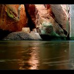 slunce na dně průrvy