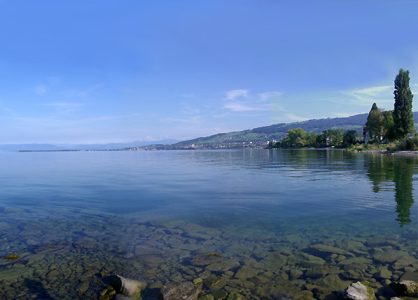 Bodanske jezero (pohled ze svycarske strany na rakouskou)