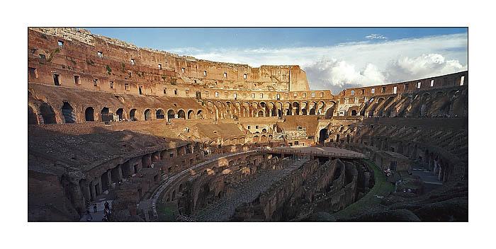 :::  Coloseum - Řím 2  :::
