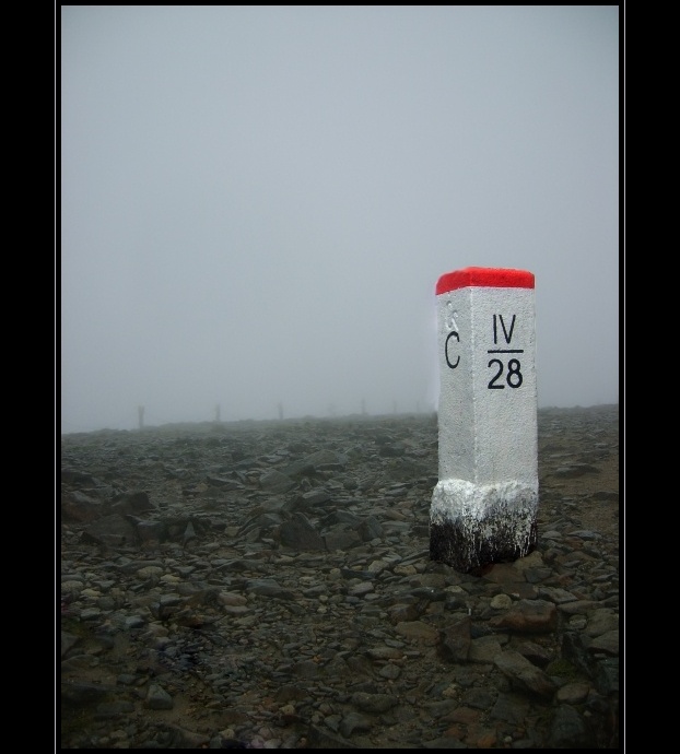 Před mlhovým sloupem