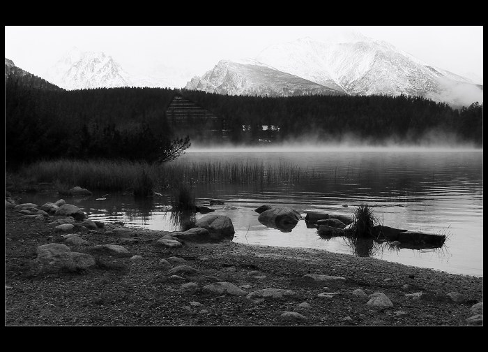 První sníh nad Štrbským plesem