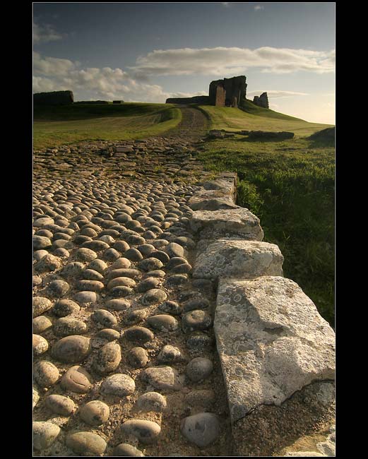 Old Duffus castle  II.