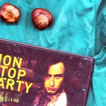 dva kaštany tričko od spermatu velikosti S a celkem dobrej film