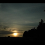 Země vycházejícího Měsíce