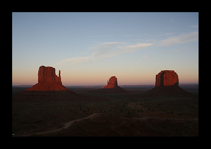 sunset v Monument Valley