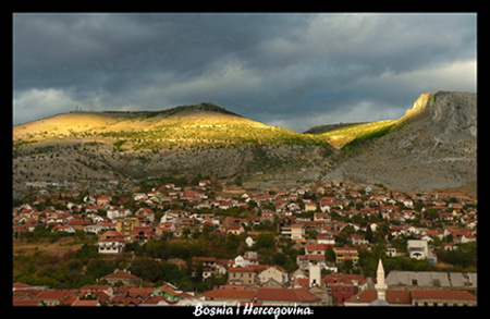 světlo nad Mostarem