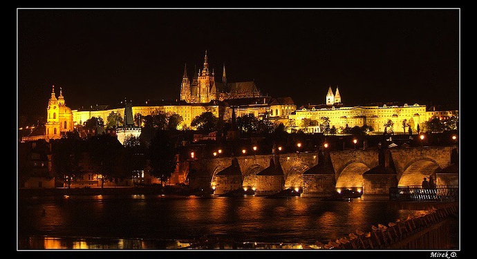 Noční Praha
