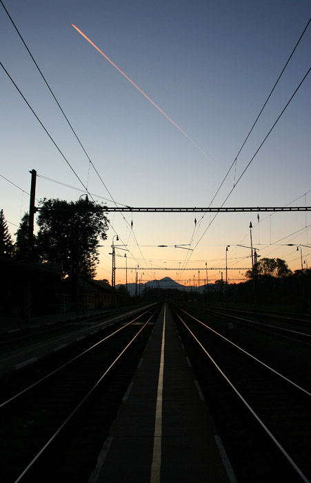 Zapad slnka alebo cakanie na vlak....