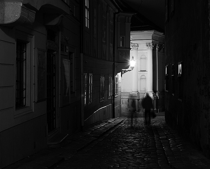 *Potulky Starym mestom*