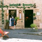 zatisi se dvemi tetami