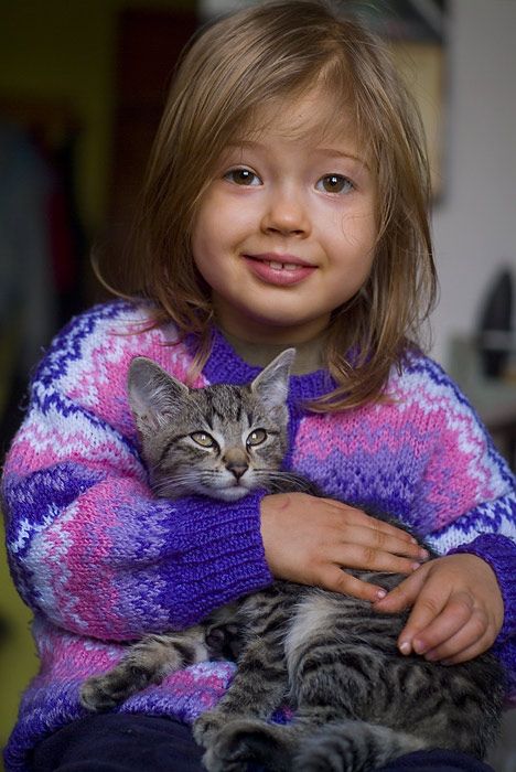 lady with cat