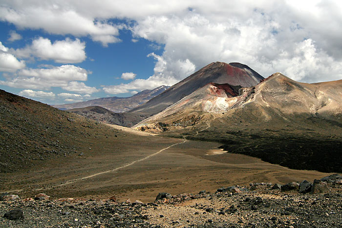 Central crater - Tongariro crossing