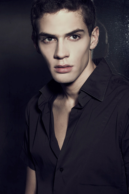 Julien / Paris Model Agency